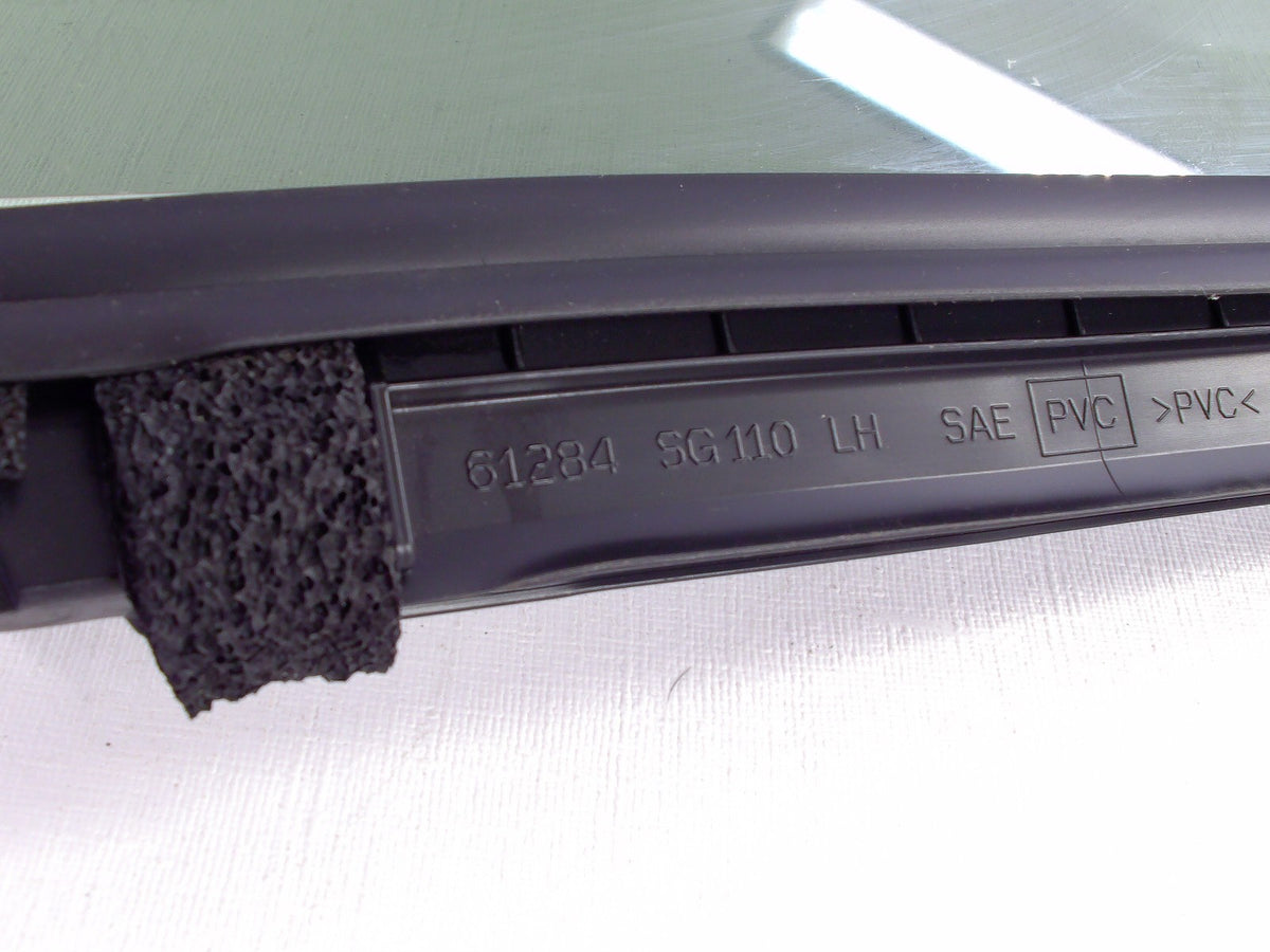 2016-2018 Subaru Forester Left-Side Front Door Partition Glass Window OEM