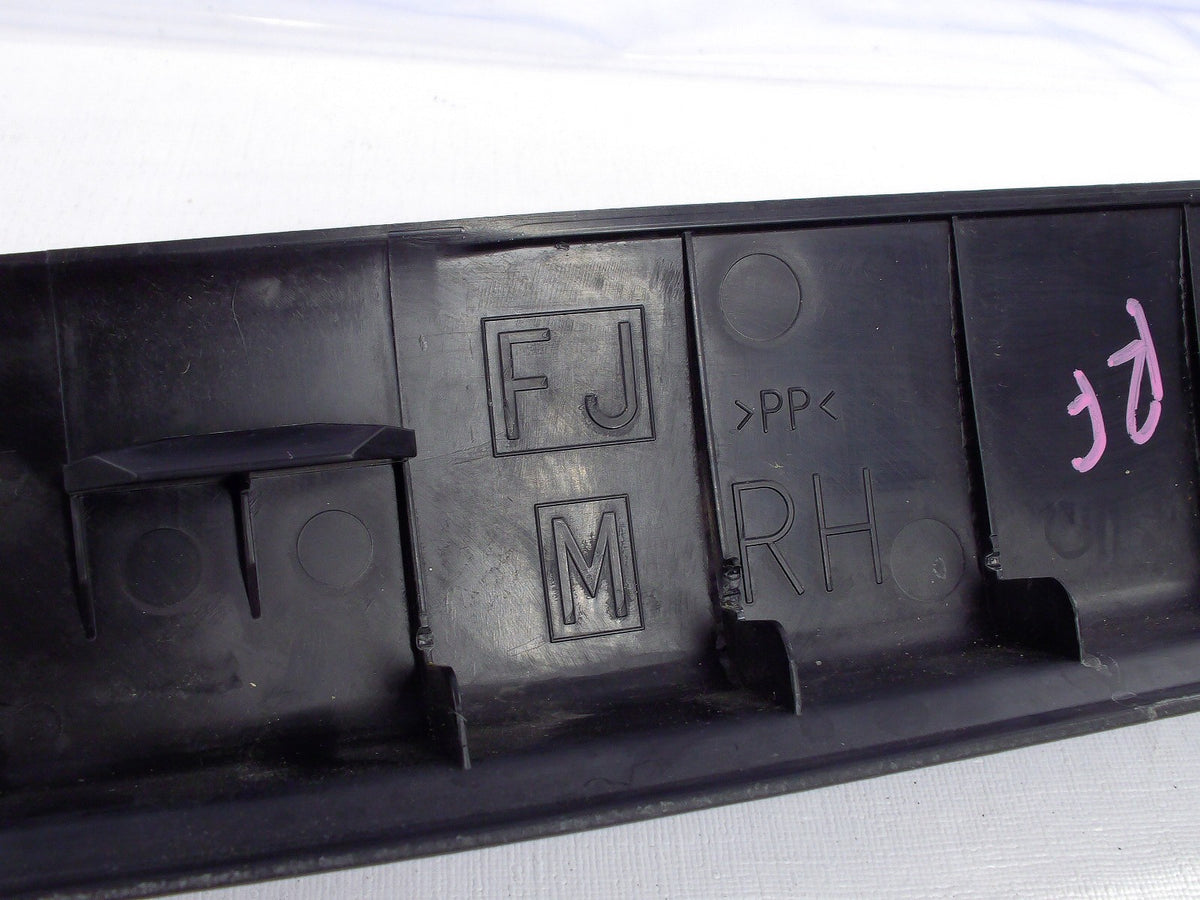 2014-2018 Subaru Forester Front Right Door Sill Plate Black Trim Cover OEM