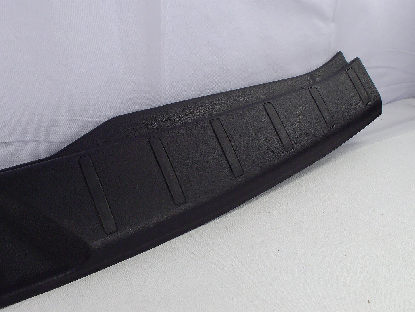 2014-2018 Subaru Forester Rear Hatch Trunk Sill Scuff Plate Latch Trim OEM