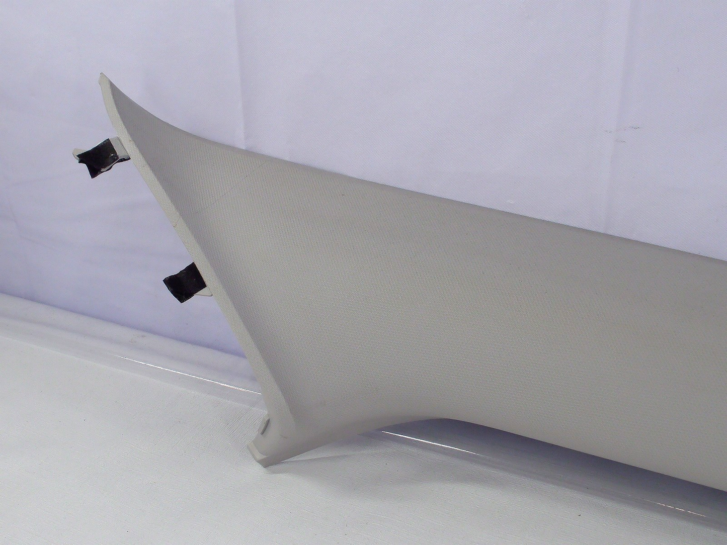 2014-2018 Subaru Forester Right A Pillar Windshield 94010SG000 Trim OEM