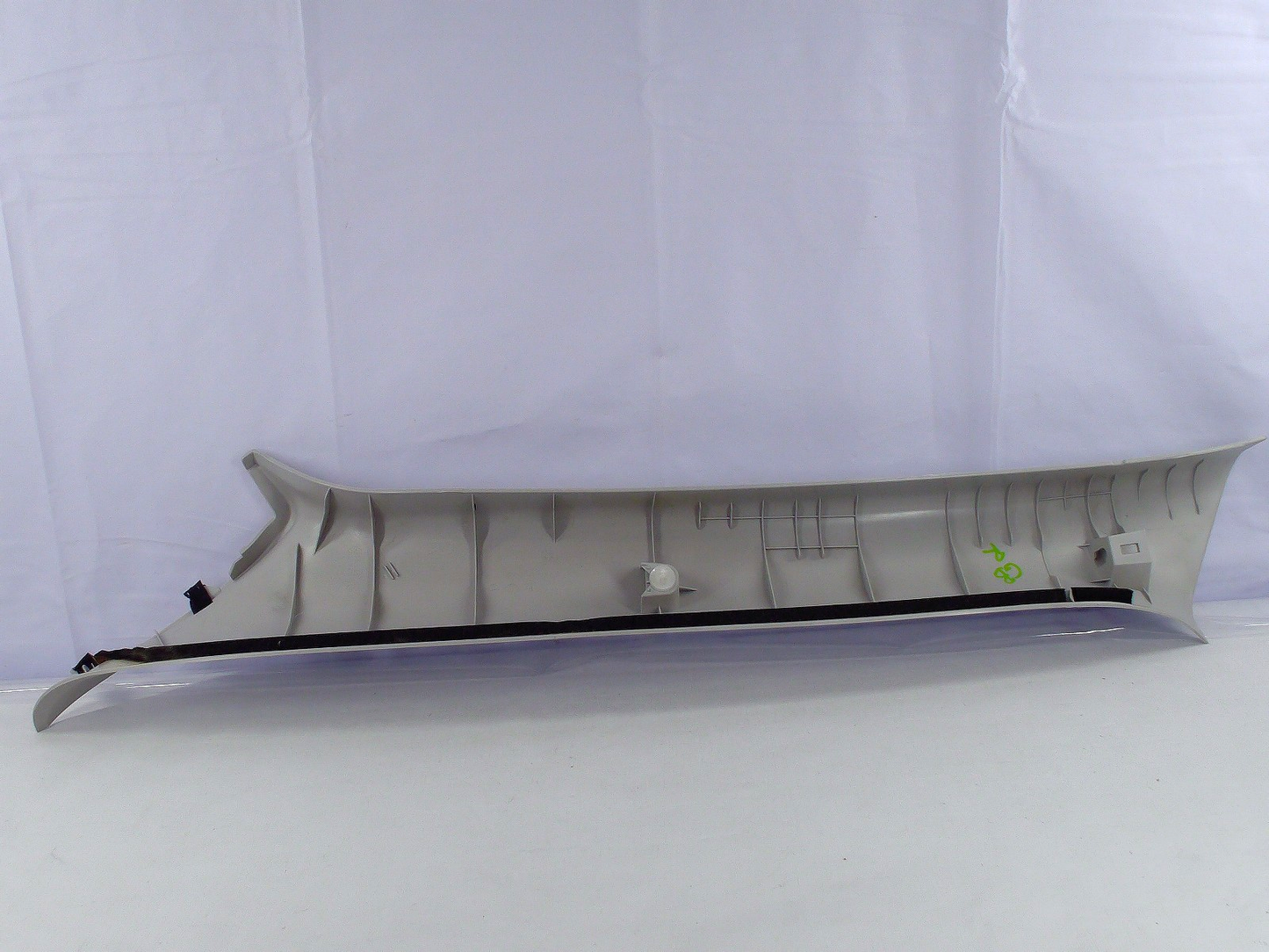 2014-2018 Subaru Forester Right A Pillar Windshield 94010SG000 Trim OEM