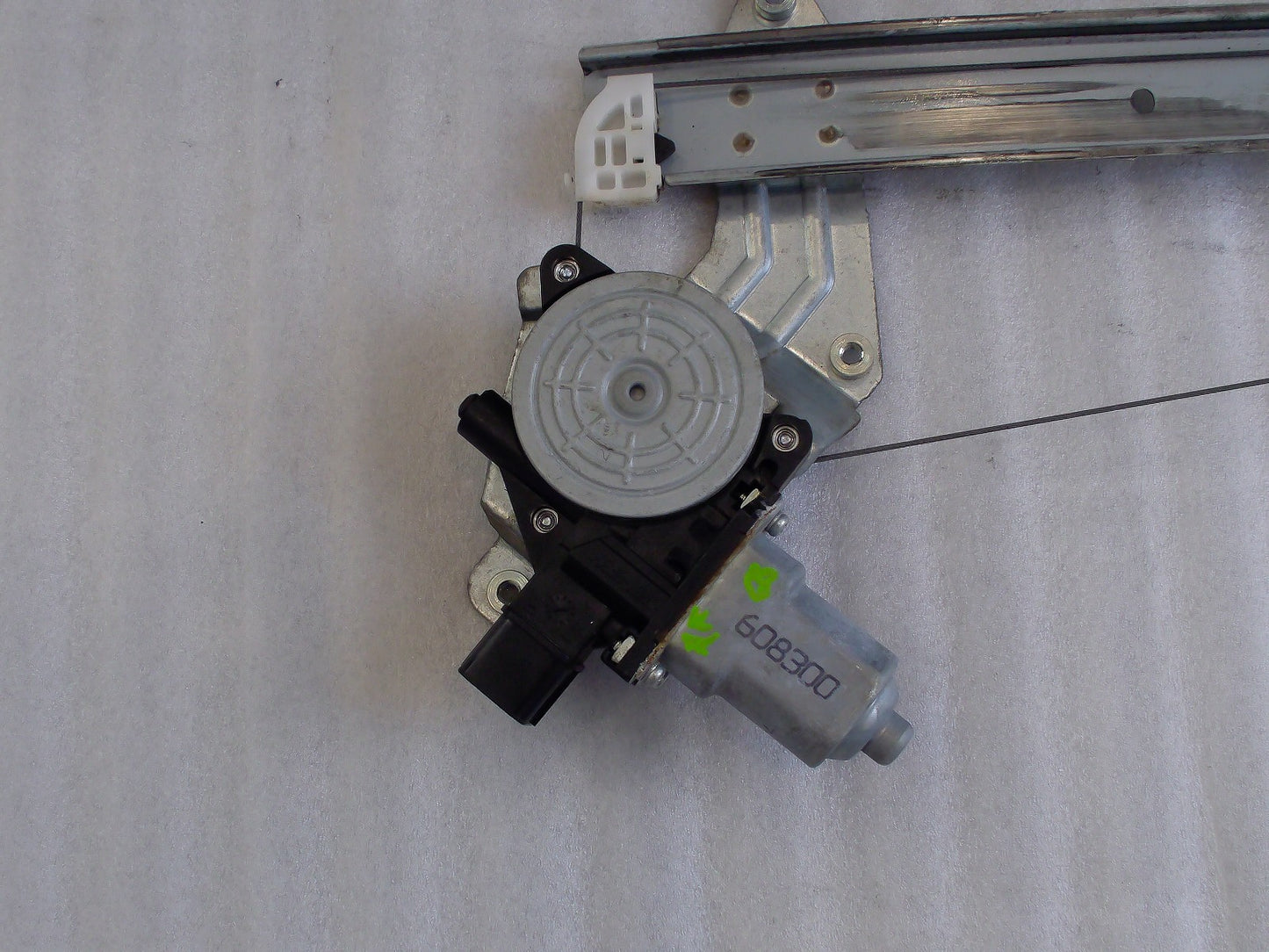2014-2018 Subaru Forester Front Right Power Window Motor and Regulator OEM