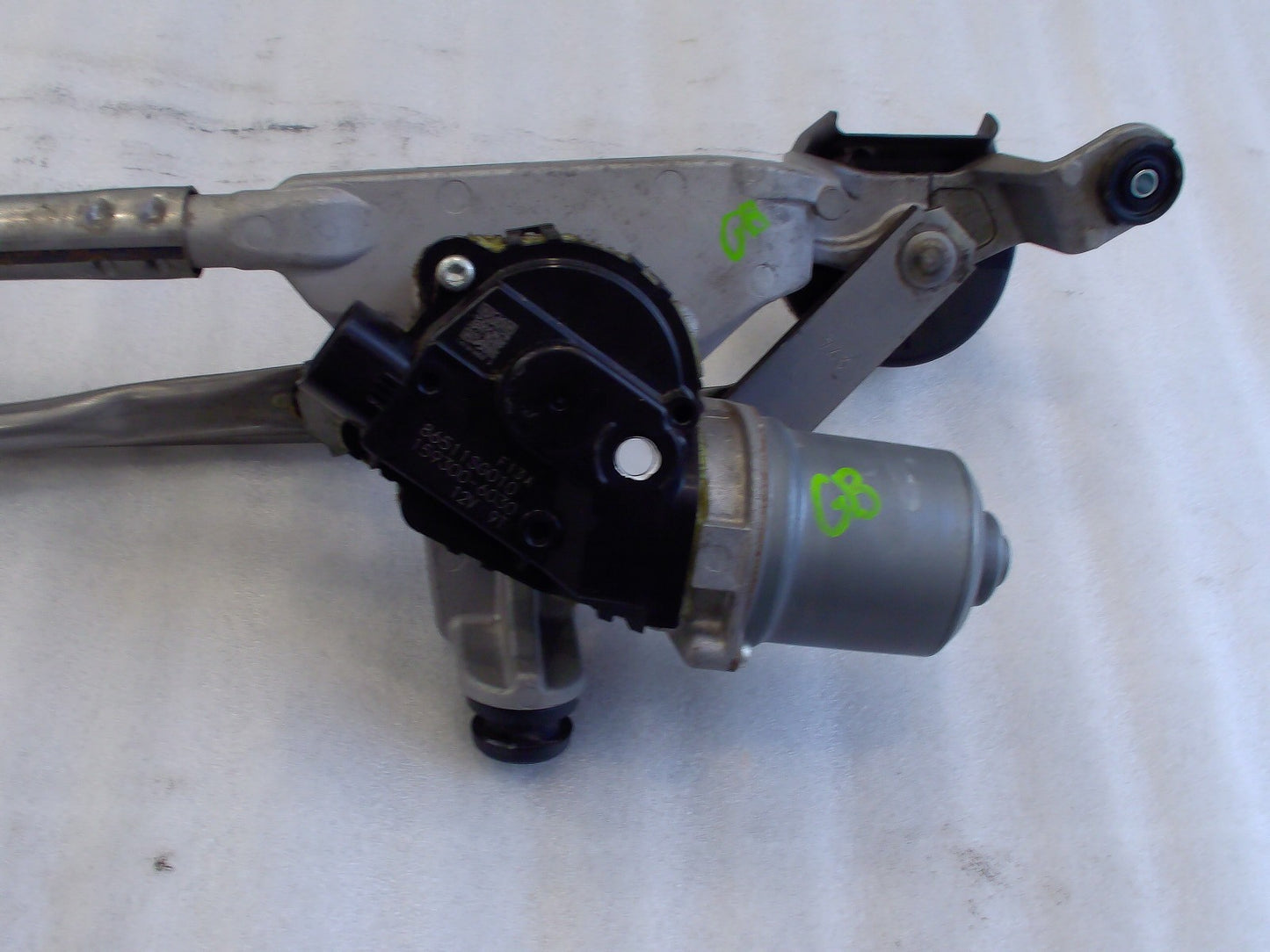 2014-2018 Subaru Forester Wiper Motor and Linkage 86510SG010 Assembly OEM