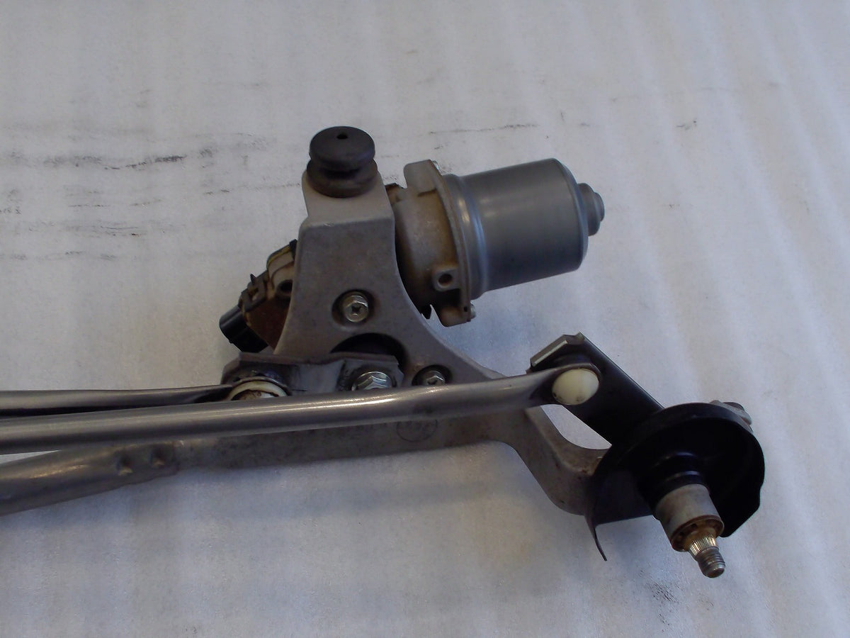2014-2018 Subaru Forester Wiper Motor and Linkage Assembly OEM 86510SG010