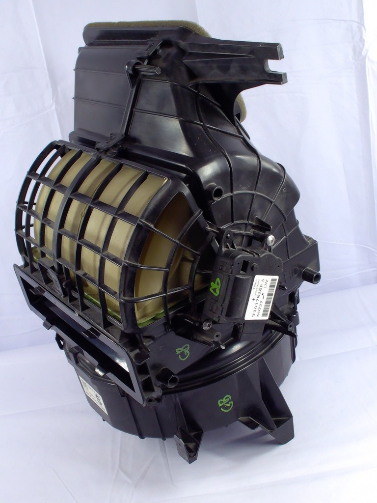 2014-2018 Subaru Forester HVAC Blower Motor Fan Housing Case Assembly OEM