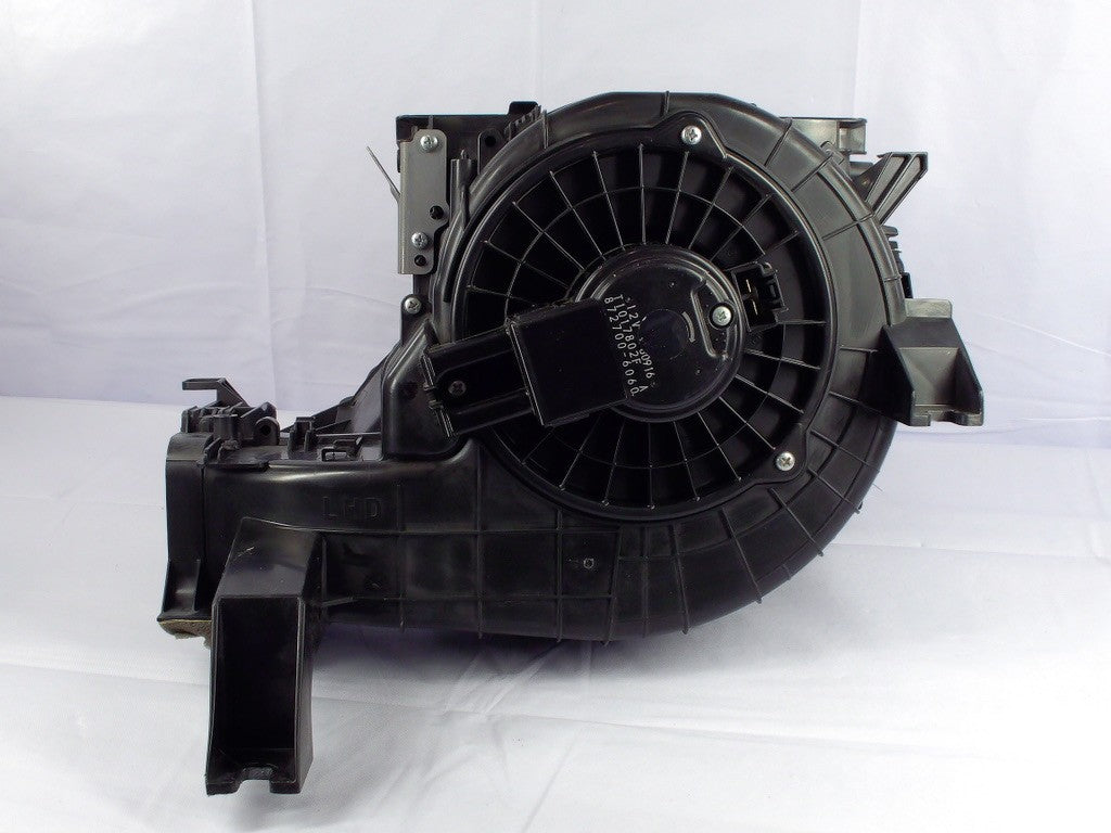 2014-2018 Subaru Forester HVAC Blower Motor Fan Housing Case Assembly OEM