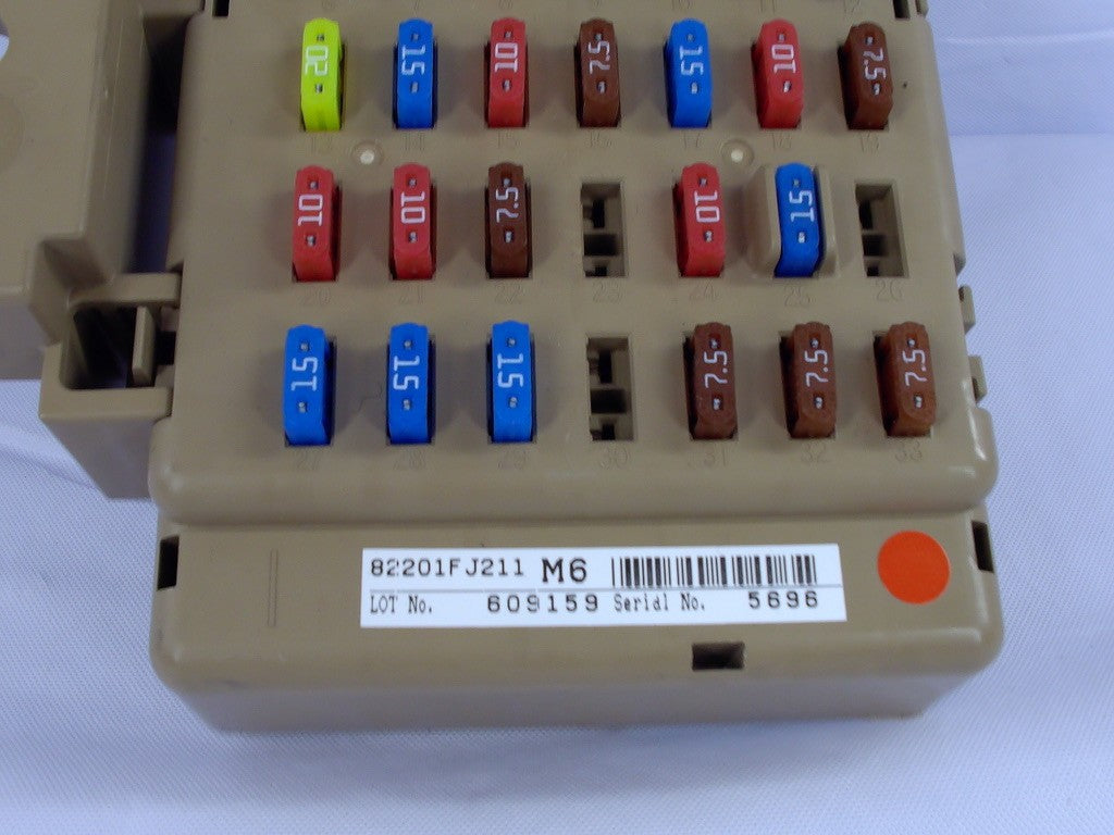 2017-2018 Subaru Forester Junction Block Fuse Box 82201FJ211 OEM