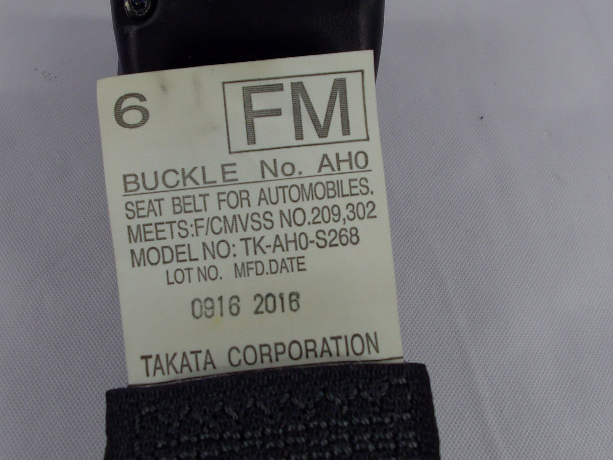 14-18 Subaru Forester Rear Right Seat Belt Buckle Receiver Set OEM 64670SG120