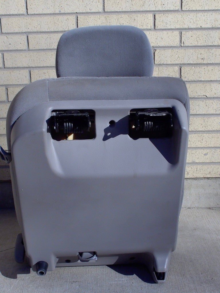 2004-2006 Toyota Tundra Crew Cab Right Rear Seat Cloth Gray OEM