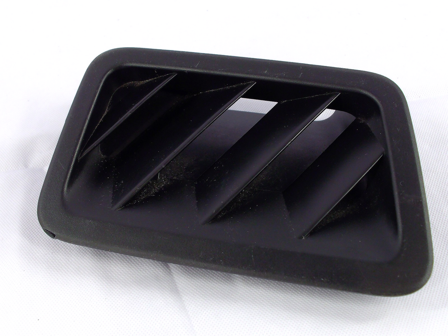 2014-2018 Subaru Forester Front Right Defrost Upper Vent Grille OEM