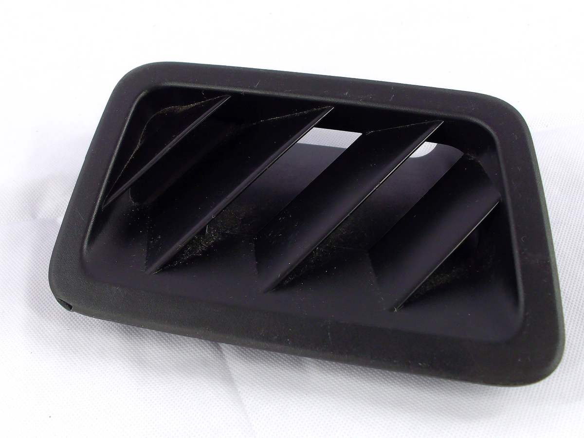 2014-2018 Subaru Forester Front Right Defrost Upper Vent Grille OEM 66115FJ000