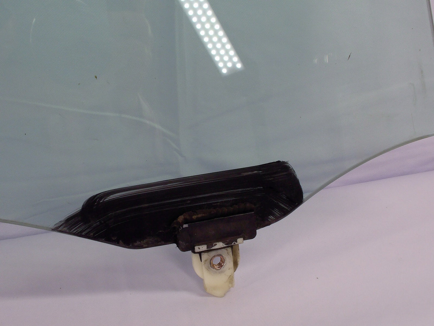 2000-2006 Toyota Tundra Left Front Window Door Glass OEM