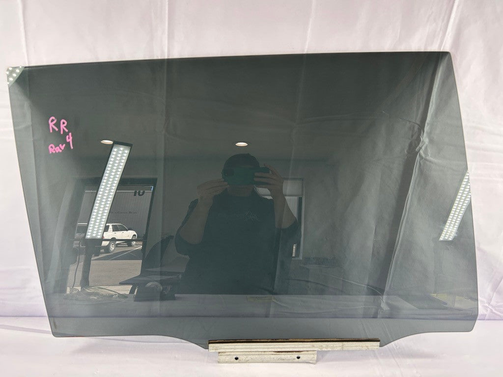 2006-2012 Toyota RAV4 Right Rear Door Window Glass OEM FD22917YPY