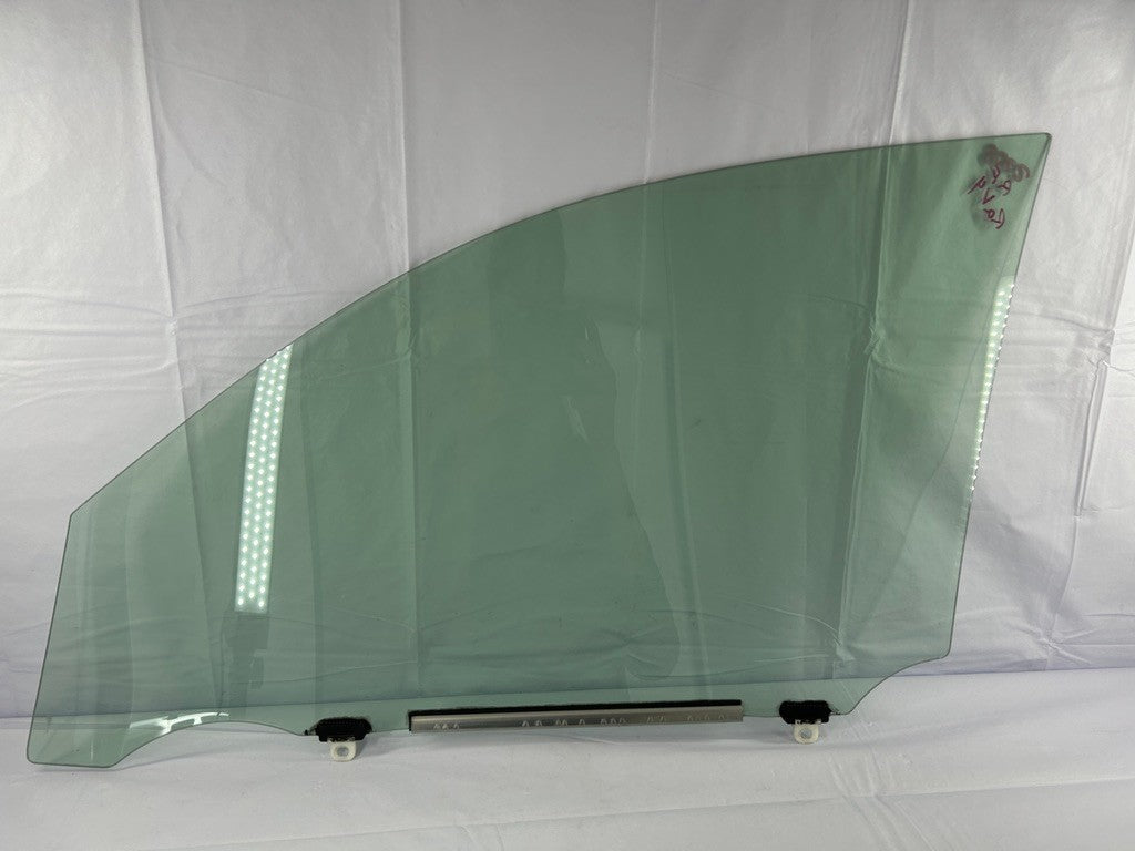 2006-2012 Toyota RAV4 Front Right Door Window Glass OEM FD22915GTY