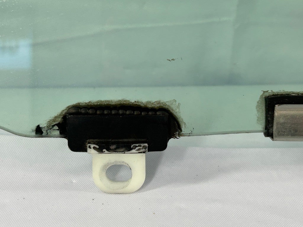 2006-2012 Toyota RAV4 Front Right Door Window Glass OEM FD22915GTY