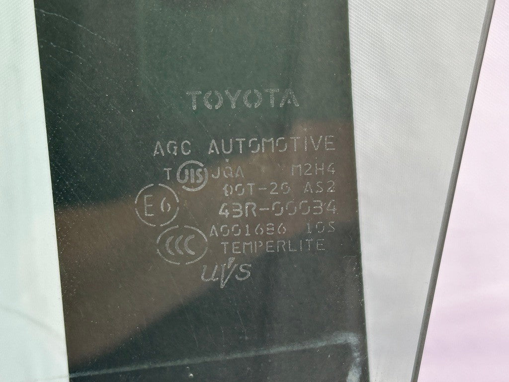 2006-2012 Toyota RAV4 Front Right Door Window Glass OEM FD22915GTY