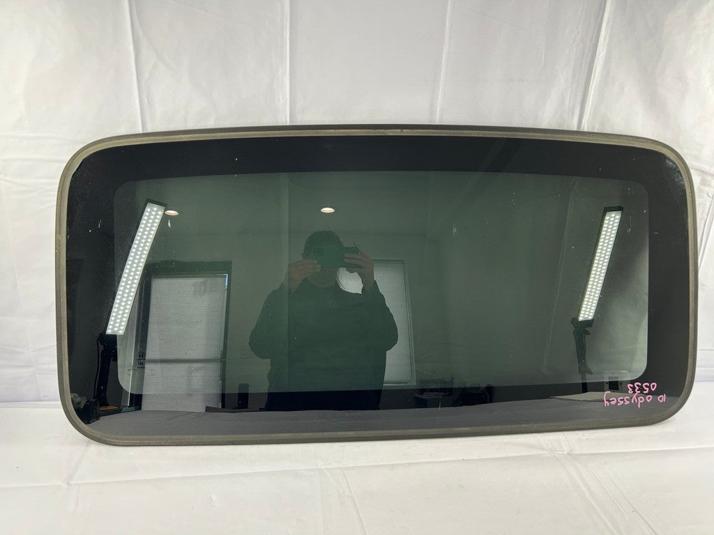 2005-2010 Honda Odyssey Sun Roof Sunroof Window Glass OEM 70200-SHJ-A42