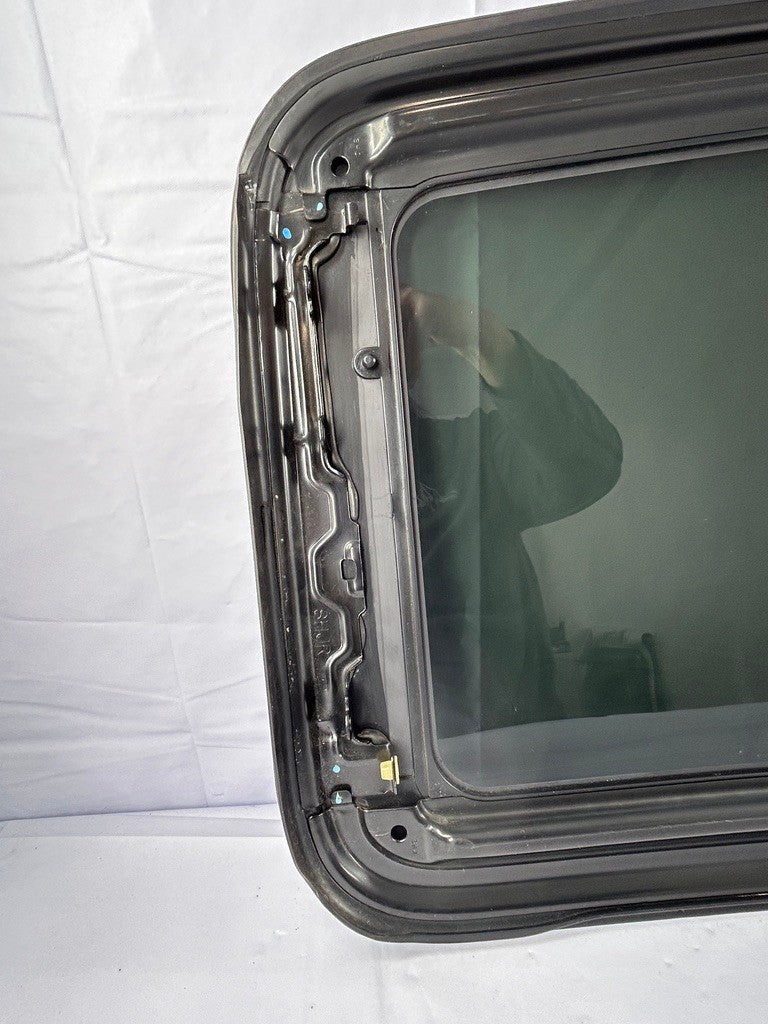 2005-2010 Honda Odyssey Sun Roof Sunroof Window Glass OEM 70200-SHJ-A42