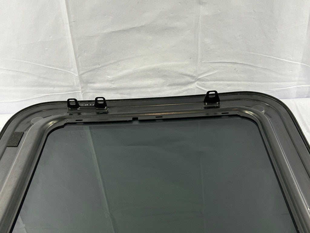 2005-2010 Kia Sportage Sunroof Glass Roof Window 816101F000 OEM