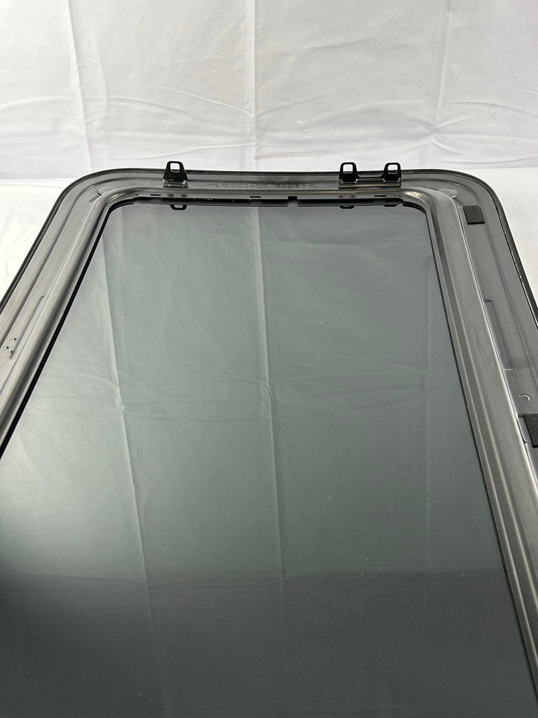 2005-2010 Kia Sportage Sunroof Glass Roof Window 816101F000 OEM
