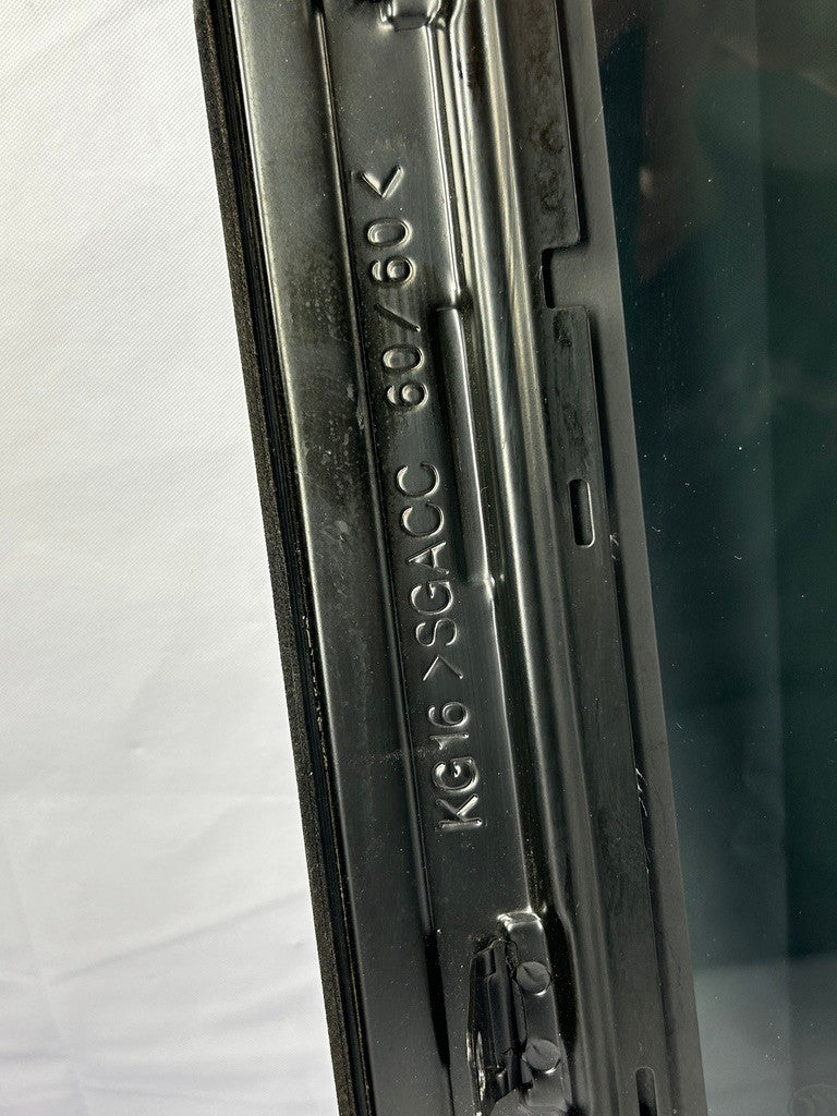 2005-2010 Kia Sportage Sunroof Glass Roof Window 816101F000 OEM