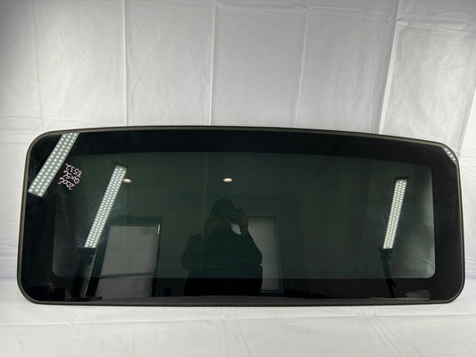 2004-2010 Infiniti QX56 Sunroof Moon Roof Window Glass OEM 912107S010