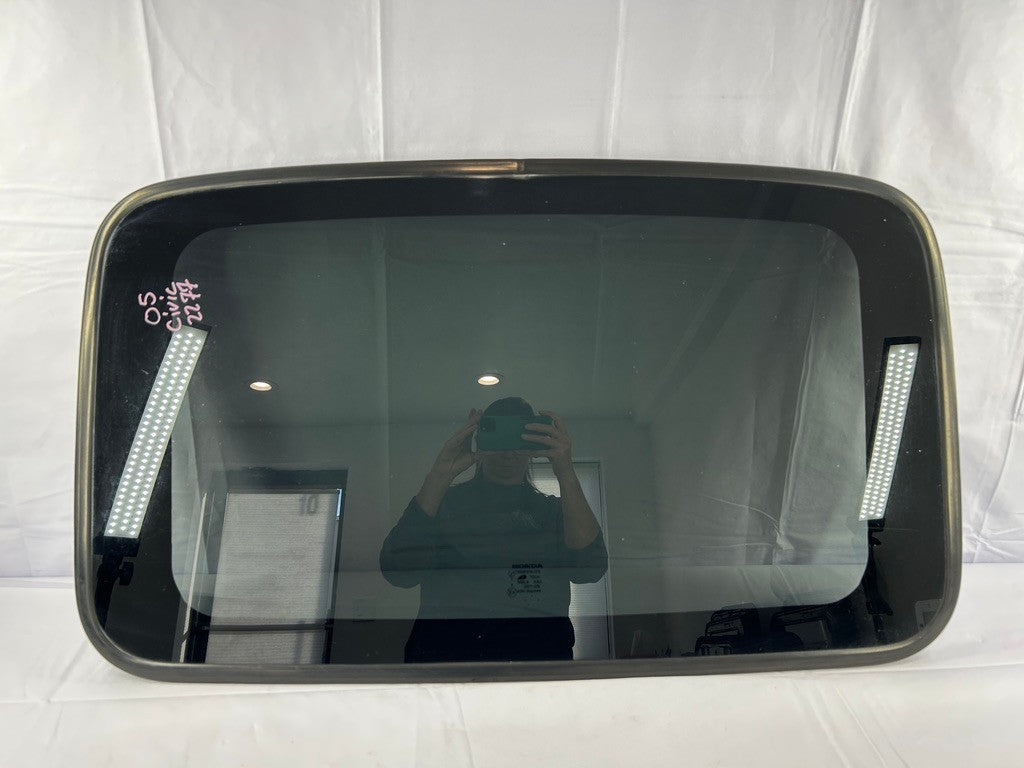 2002-2005 Honda Civic 4 Door Sedan Roof Sunroof Window Glass 70200-S5D-A22 OEM