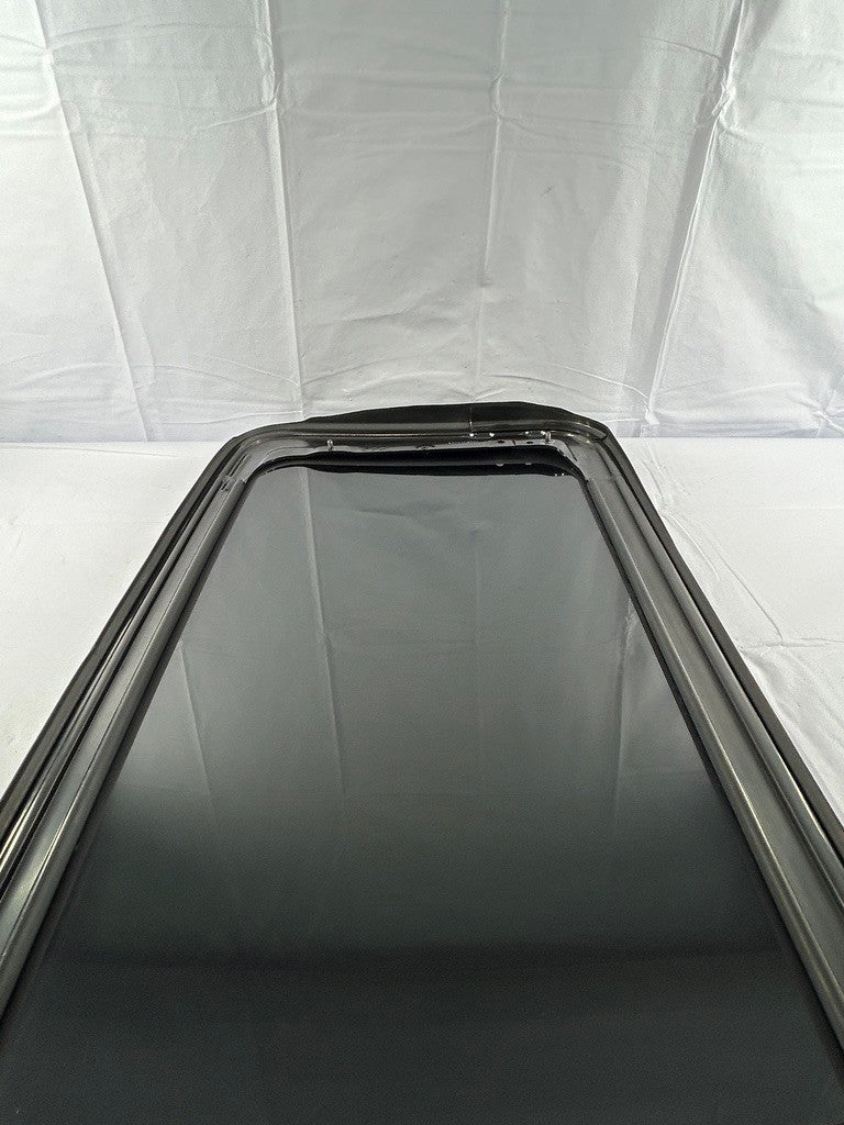 2002-2005 Honda Civic 4 Door Sedan Roof Sunroof Window Glass 70200-S5D-A22 OEM