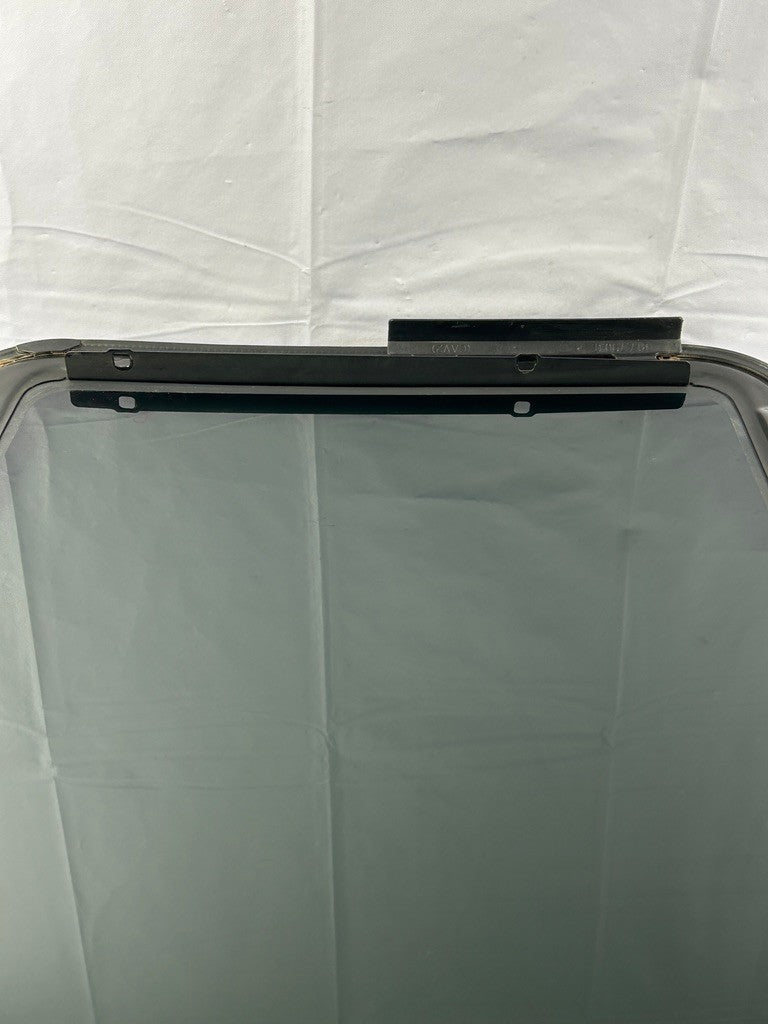 2001-2008 Ford Escape 05-08 Mariner Sliding Power Sunroof Glass 5L8Z-7850054-AA