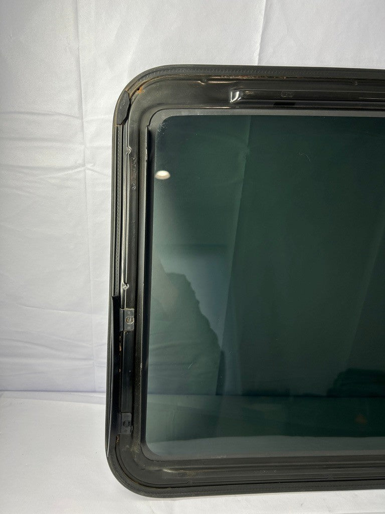 2001-2008 Ford Escape 05-08 Mariner Sliding Power Sunroof Glass 5L8Z-7850054-AA