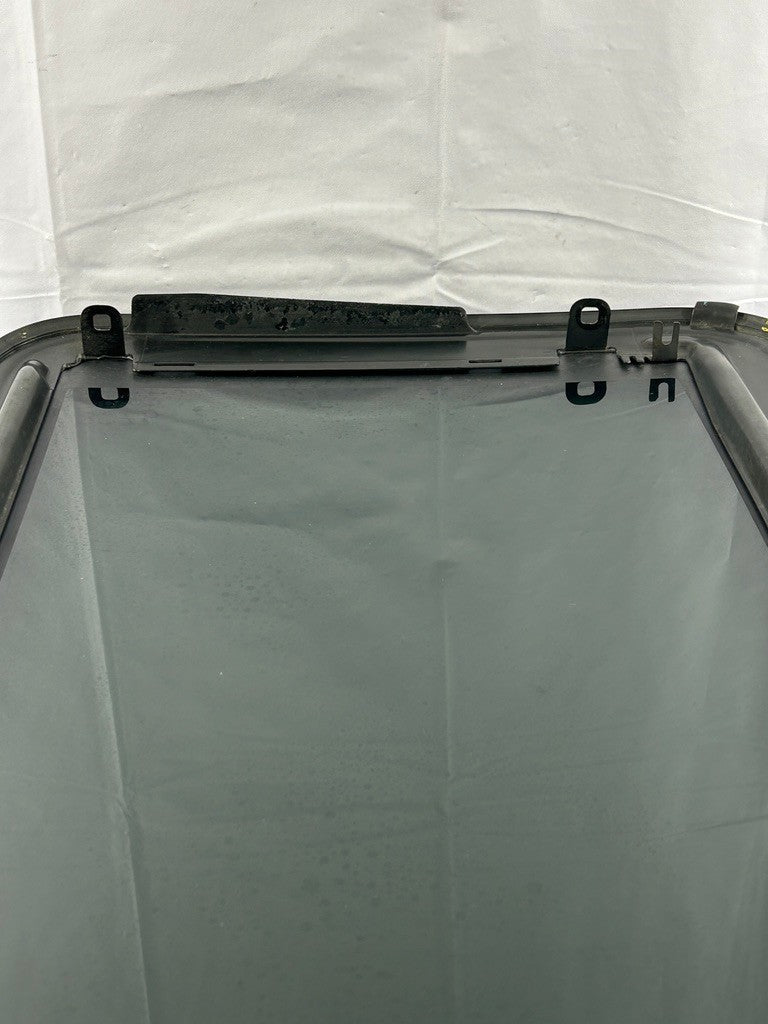 2007-2014 Chevy Suburban Tahoe Sunroof Glass Assembly OEM 22815953
