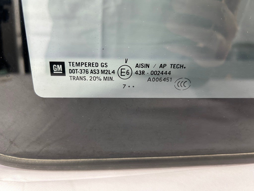 2007-2014 Chevy Suburban Tahoe Sunroof Glass Assembly OEM 22815953