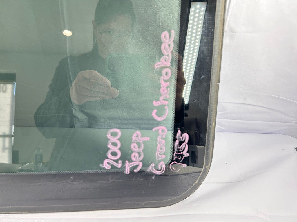 1999-2004 Jeep Grand Cherokee Sunroof Glass 55135858AB Factory OEM Used