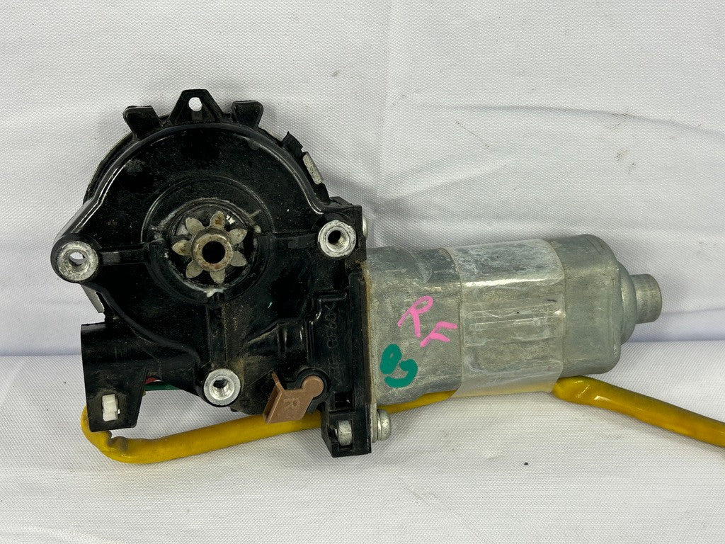 2004-2006 Toyota Tundra Double Cab Front Right Window Motor OEM