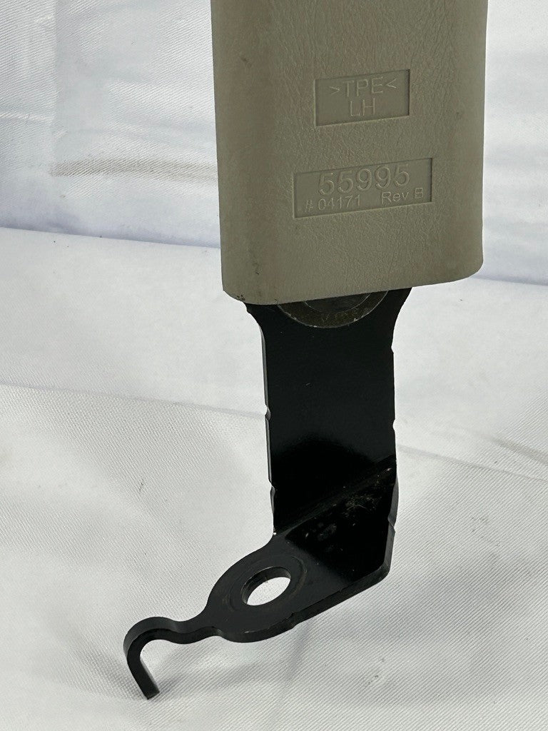 2006 Toyota Tundra Front Center Seat Belt Receptacle 732400C070B0