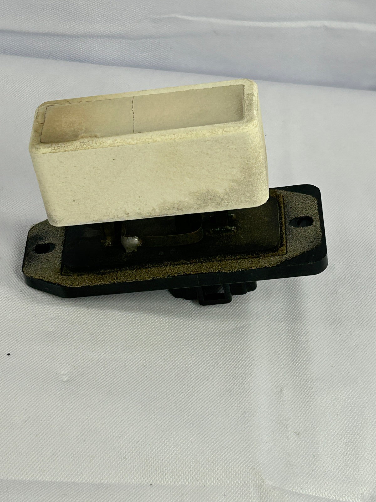 2000-2006 Toyota Tundra HVAC Blower Motor Resistor 87138-0C010 OEM