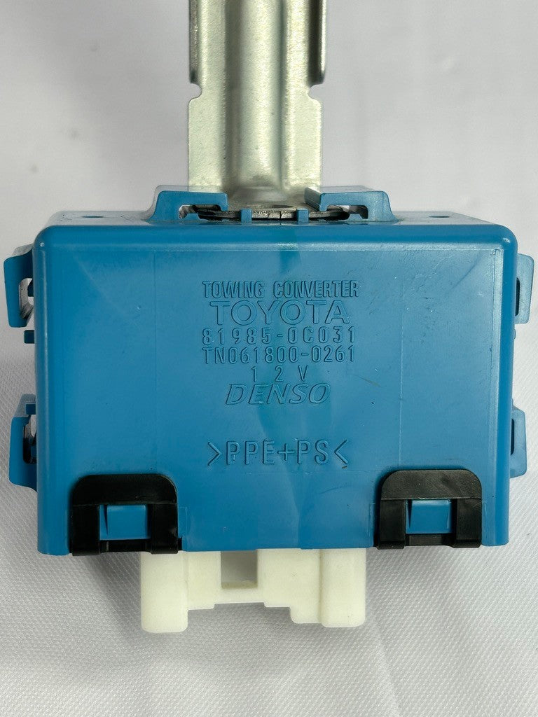 2003-2006 Toyota Tundra Towing Converter Control Module 81985-0C031 OEM