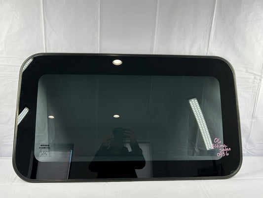 2005-2006 Nissan Altima Sunroof Moon Roof Window Glass OEM 91210-ZB620