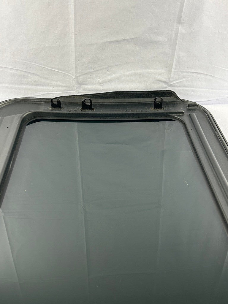 2005-2006 Nissan Altima Sunroof Moon Roof Window Glass OEM 91210-ZB620