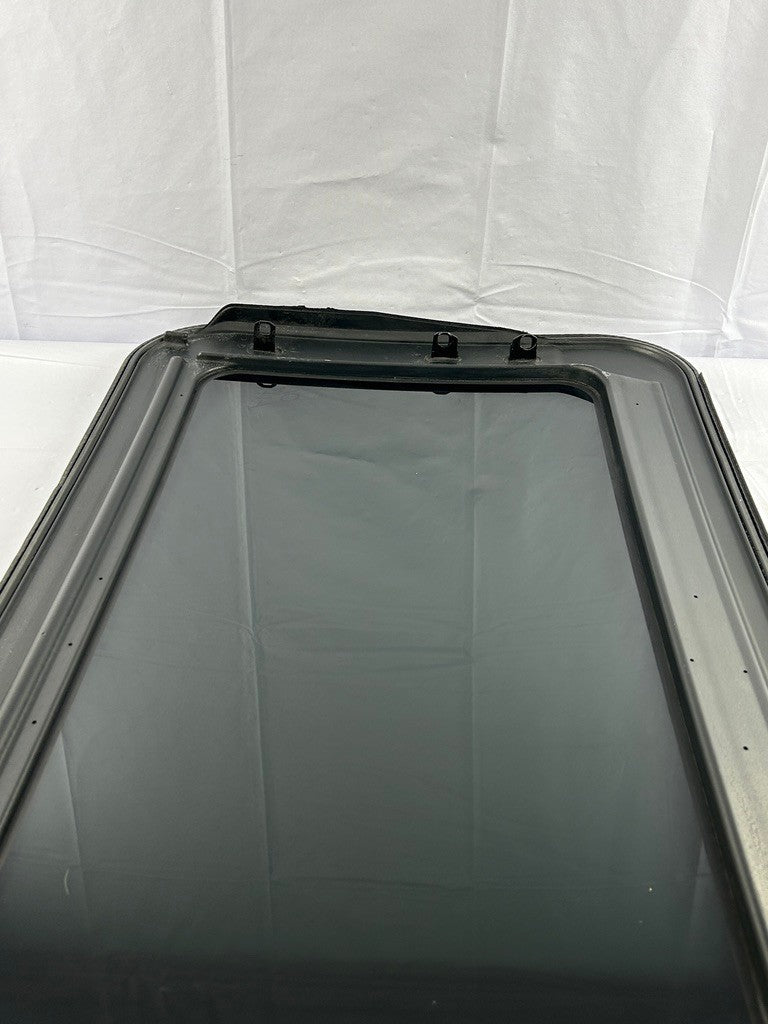 2005-2006 Nissan Altima Sunroof Moon Roof Window Glass OEM 91210-ZB620