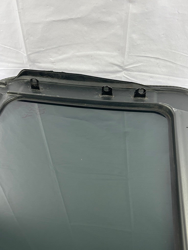 2005-2006 Nissan Altima Sunroof Moon Roof Window Glass OEM 91210-ZB620