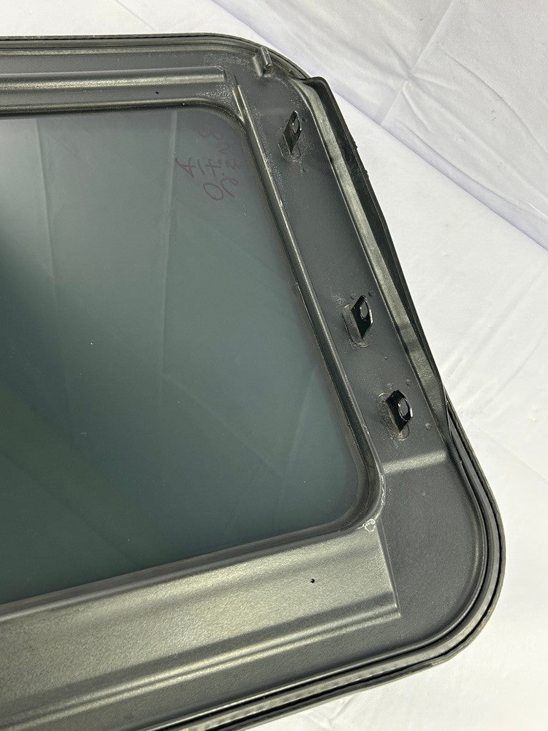 2005-2006 Nissan Altima Sunroof Moon Roof Window Glass OEM 91210-ZB620