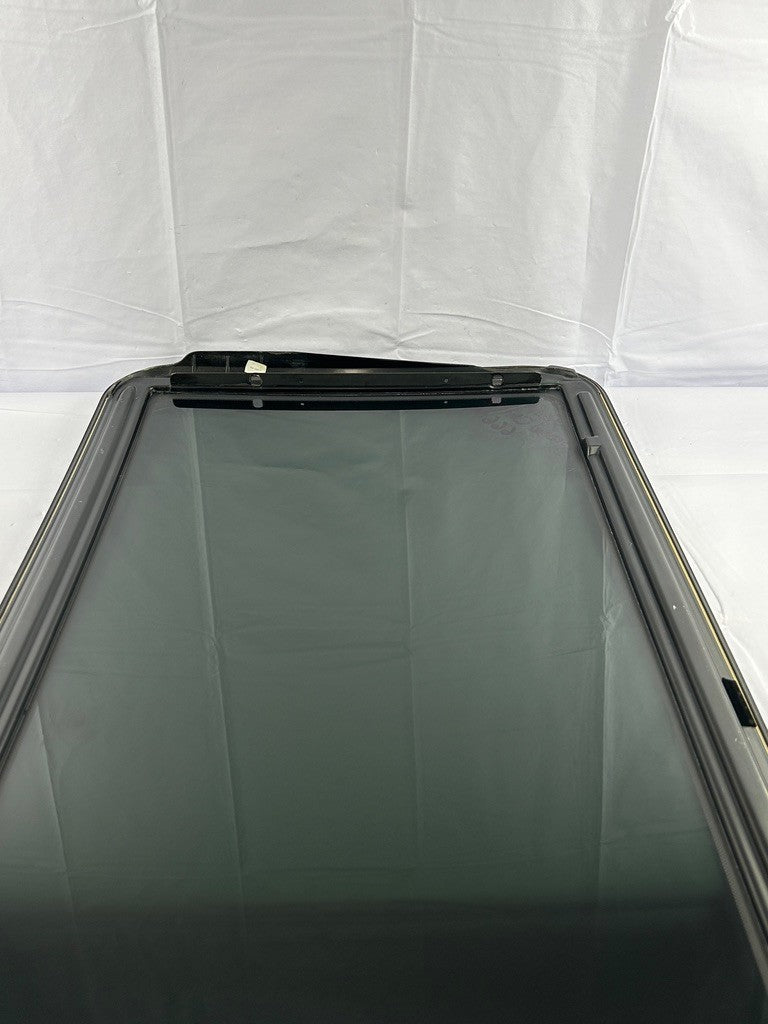 1999-2004 Jeep Grand Cherokee Sunroof Moon Roof Glass 55135858AB OEM