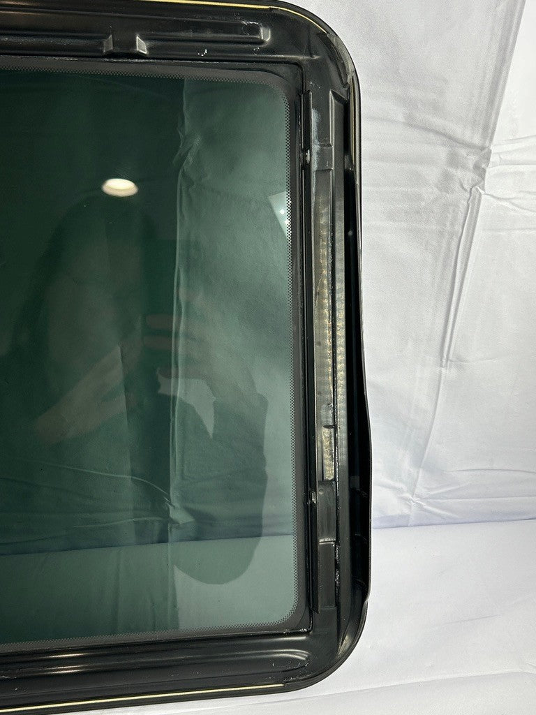 1999-2004 Jeep Grand Cherokee Sunroof Moon Roof Glass 55135858AB OEM