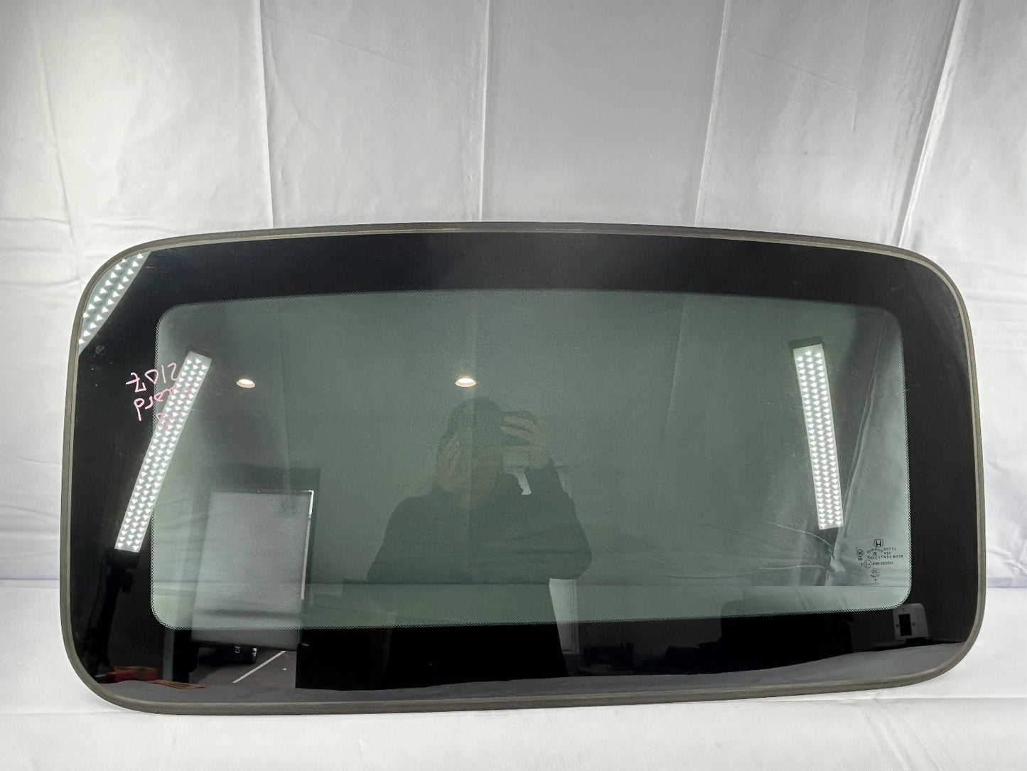2008-2012 Honda Accord Sedan Sunroof Glass Assembly OEM 70200-TA0-A12