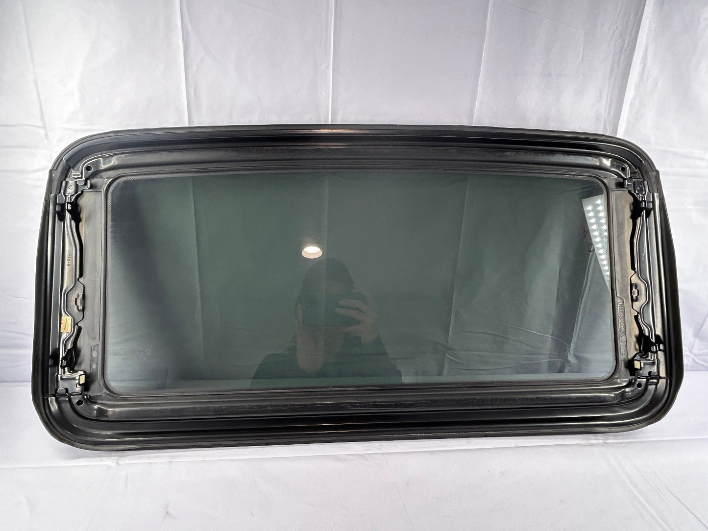 2008-2012 Honda Accord Sedan Sunroof Glass Assembly OEM 70200-TA0-A12