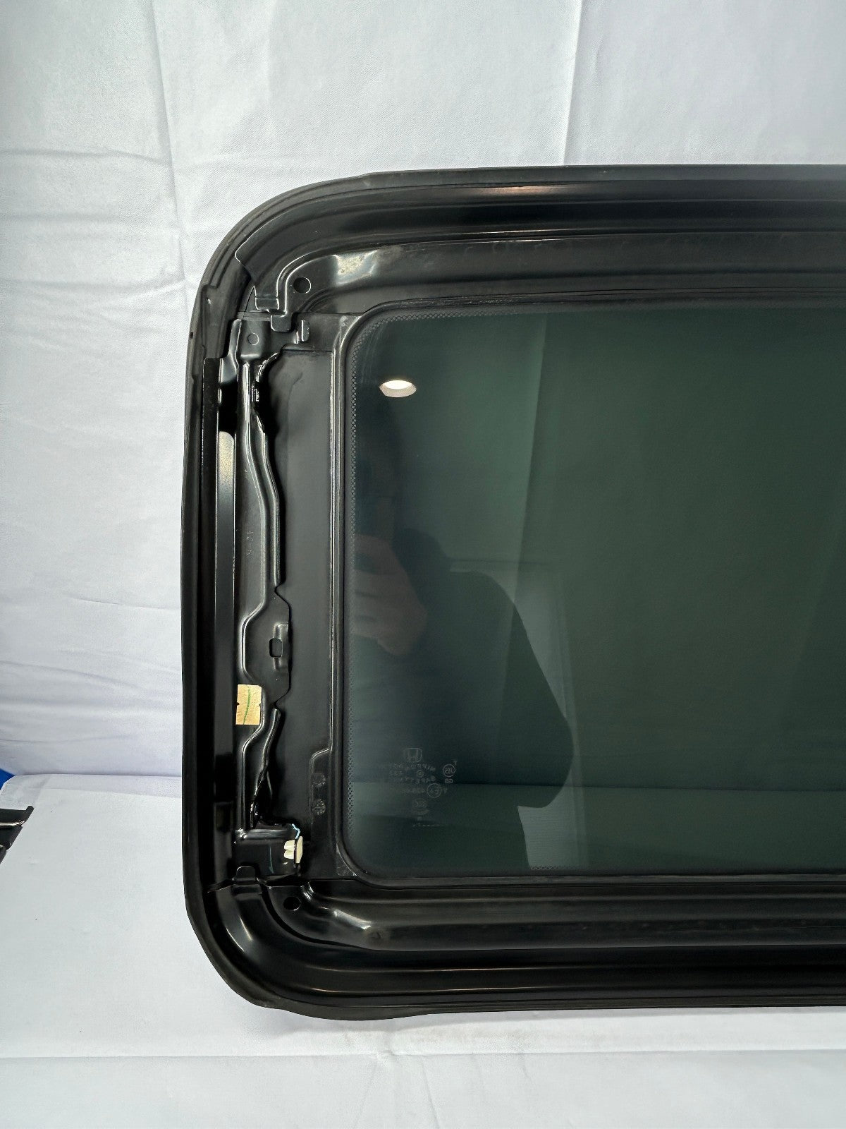 2008-2012 Honda Accord Sedan Sunroof Glass Assembly OEM 70200-TA0-A12