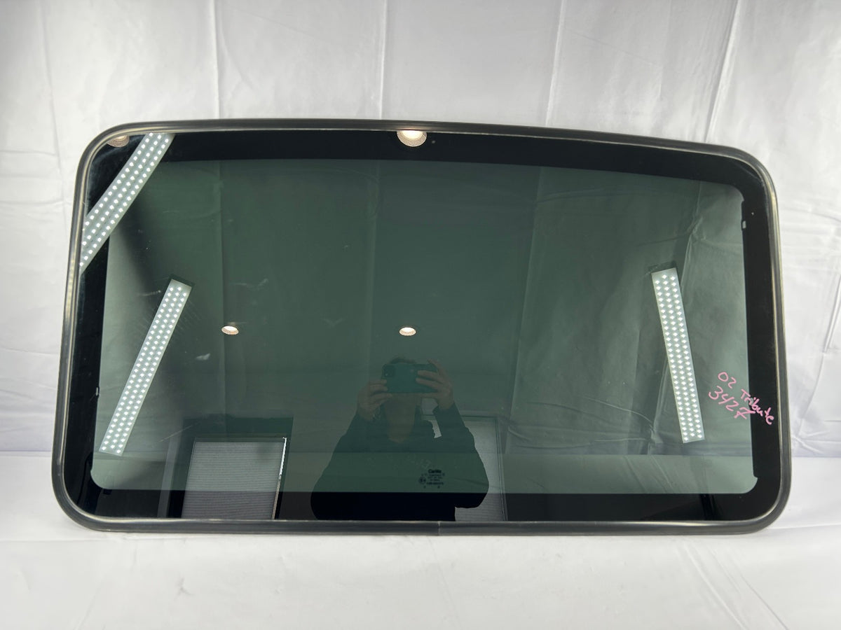 2001-2004 Mazda Tribute Sunroof Moon Roof Glass OEM EC03-69-810