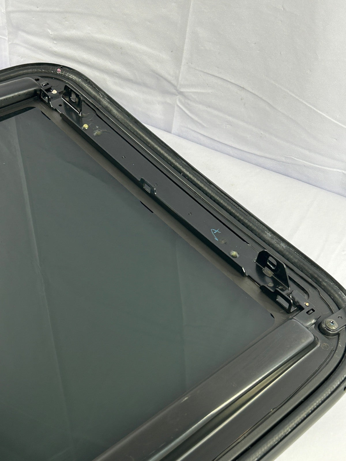 2000-2004 Toyota Avalon Sun Roof Sunroof Window Glass Factory 63201-AC010