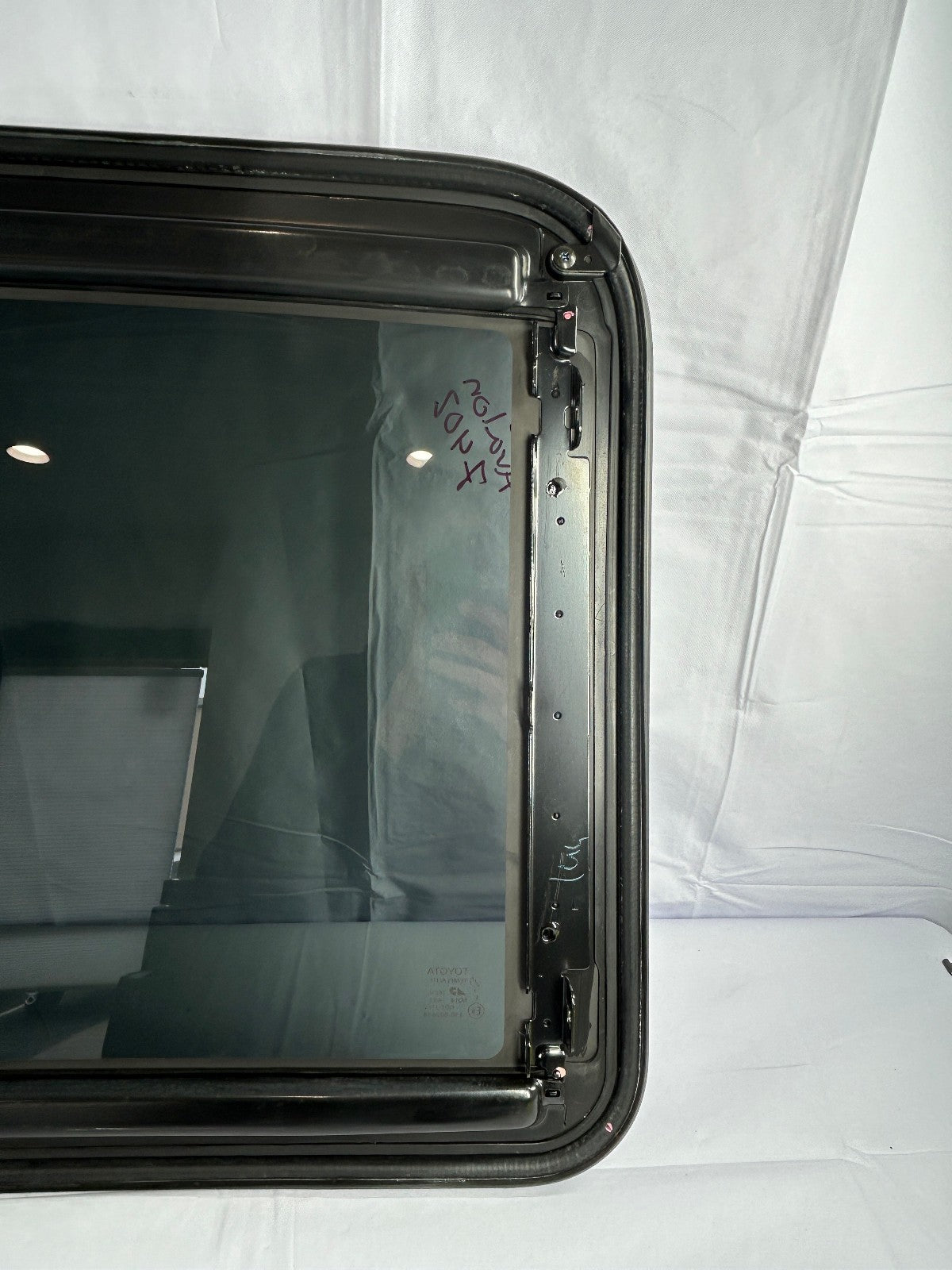2000-2004 Toyota Avalon Sun Roof Sunroof Window Glass Factory 63201-AC010